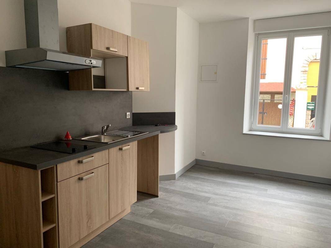 Appartement 1 pièce 17 m² · à Neufchâteau · 17 m² · 289 €/mois
