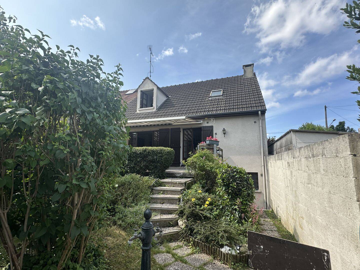 Maison 4 pièces 101 m² · à Stains · 101 m² · 320 000 €