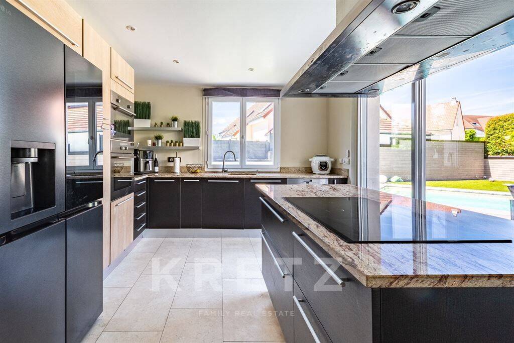 RARE SUR SECTEUR PRISE - CONTEMPORAINE FAMILIALE AVEC PISCINE - — 9