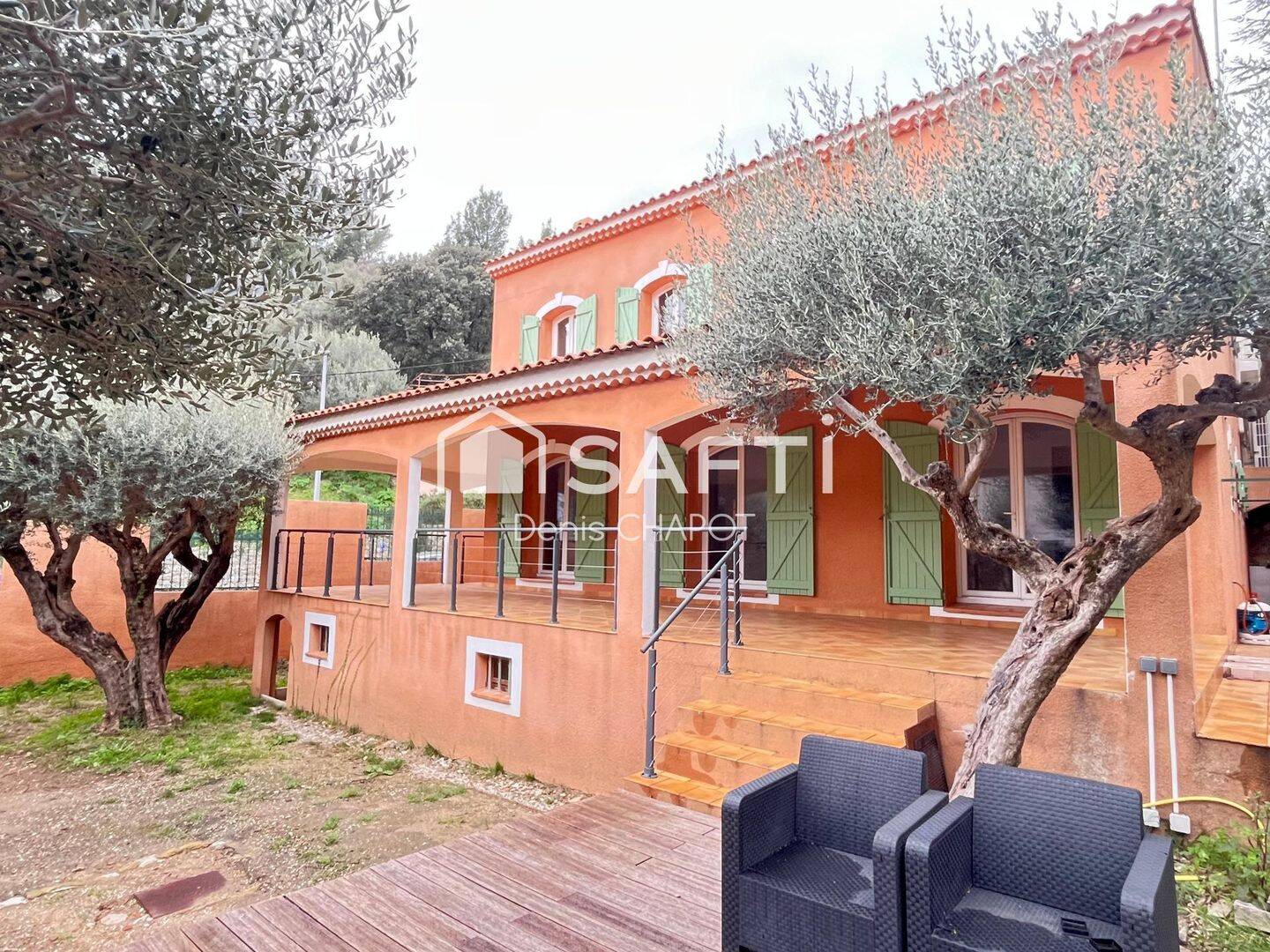 Maison 7 pièces 182 m² · à Le Revest-les-Eaux · 182 m² · 577 000 €
