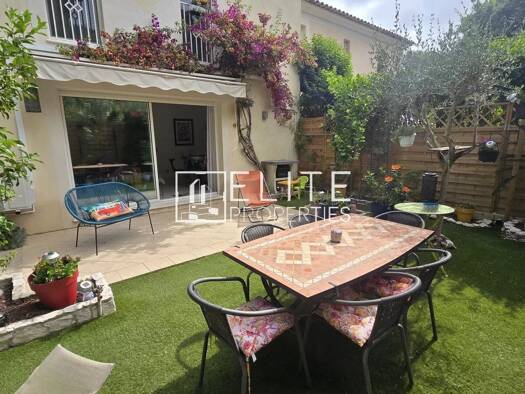 Maison à vendre 560 000 € 5 pièces 4 chambres 111,3 m² 50 m² de terrain Four à Chaux Le Cannet 06110