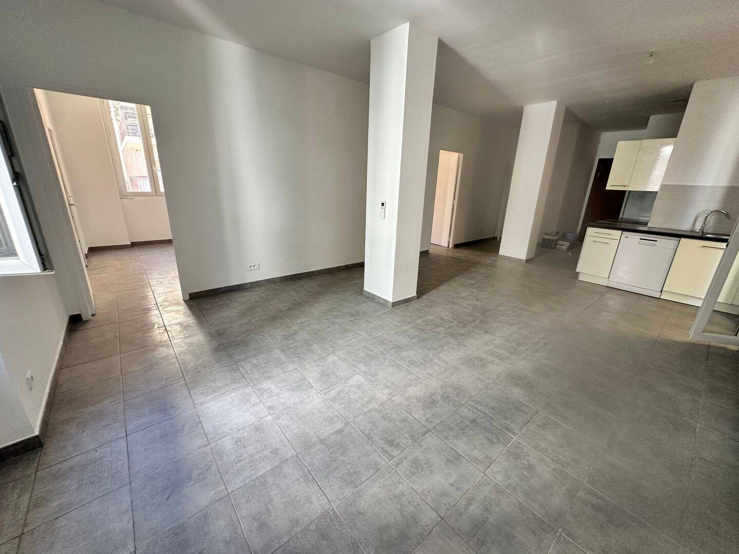 Appartement 3 pièces 68 m² · à Ajaccio · 68 m² · 820 €/mois