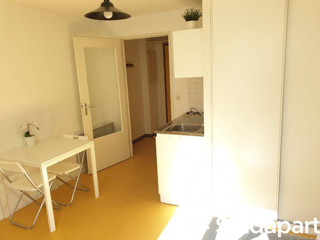 Appartement 1 pièce 19 m² · à Saint-Étienne · 19 m² · 390 €/mois