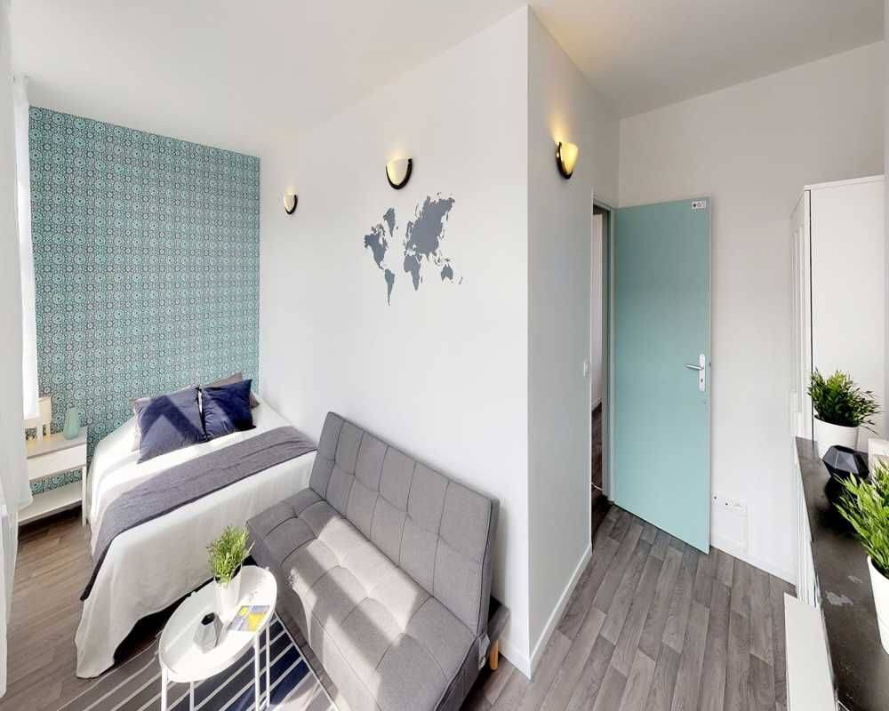 Appartement 4 pièces 80 m² · à Lille · 80 m² · 670 €