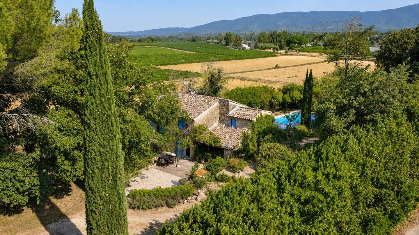 Maison 5 pièces 126 m² · à Cucuron · 126 m² · 879 750 €
