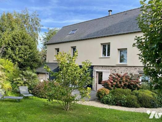 Maison à vendre 654 570 € 8 pièces 5 chambres 200 m² 1 067 m² de terrain Saint-Jouan-des-Guérets 35430