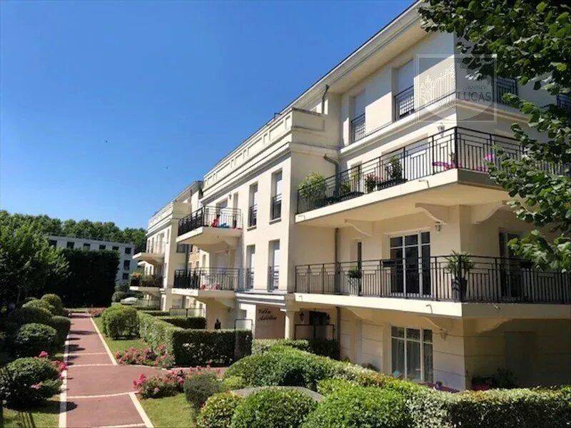 Appartement 3 pièces 66 m² · à Châtenay-Malabry · 66 m² · 1 587 €/mois