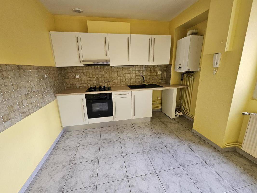 Appartement 3 pièces 69 m² · à Le Creusot · 69 m² · 530 €