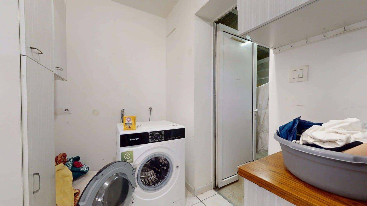 Room in Rue Barra, Angers for 163 m² with 4 bedrooms - Colocatio — 18