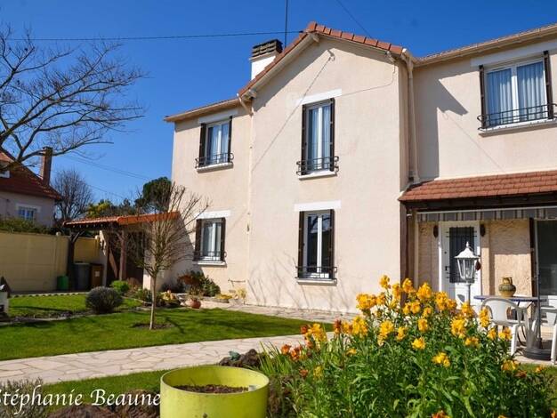 Maison à vendre 364 000 € 4 pièces 3 chambres 82 m² 236 m² de terrain Le Parc du Chateau Eaubonne 95600