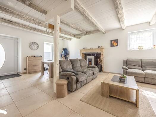 Maison à vendre 247 220 € 5 pièces 4 chambres 119 m² 180 m² de terrain Ardillières 17290