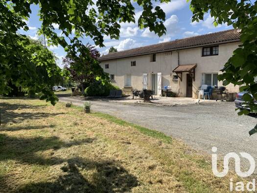 Maison à vendre 169 900 € 5 pièces 2 chambres 150 m² 4 000 m² de terrain Saint-Vivien-de-Monségur 33580