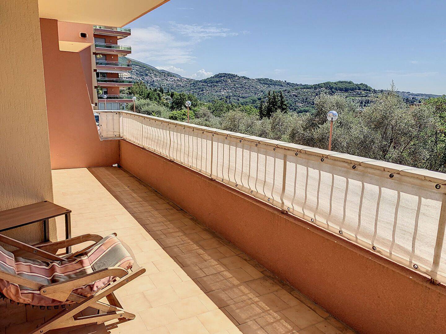 Appartement 2 pièces 54 m² · à Grasse · 53,6 m² · 930 €/mois