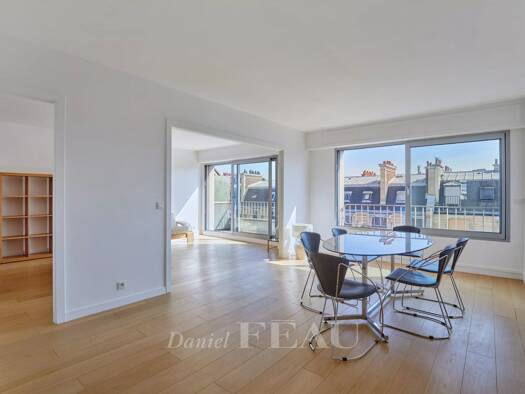 Appartement à vendre 1 335 000 € 4 pièces 2 chambres 97,1 m² Étage 8/9 Pereire-Malesherbes Paris 17ème arrondissement 75017
