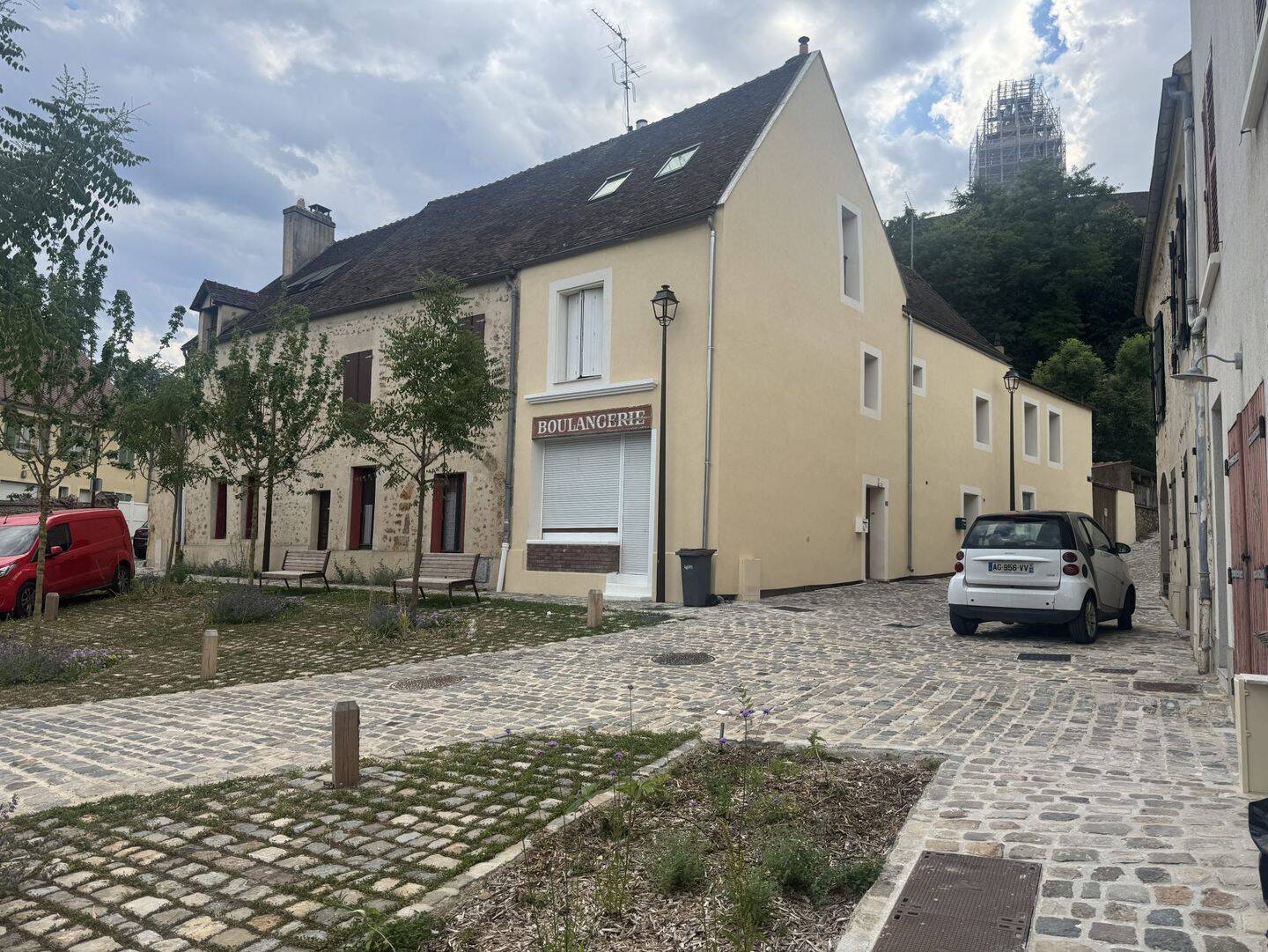 Maison 6 pièces 143 m² · à Gometz-le-Châtel · 143 m² · 2 040 €