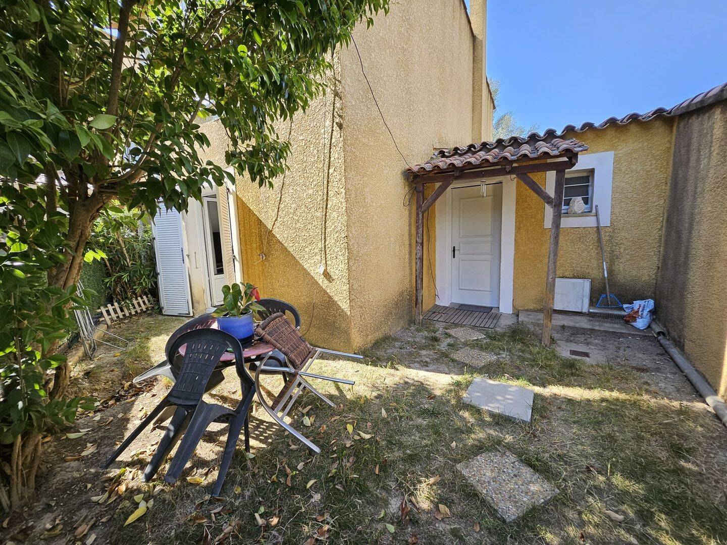 Maison 3 pièces 74 m² · à L'Isle-sur-la-Sorgue · 74 m² · 230 000 €