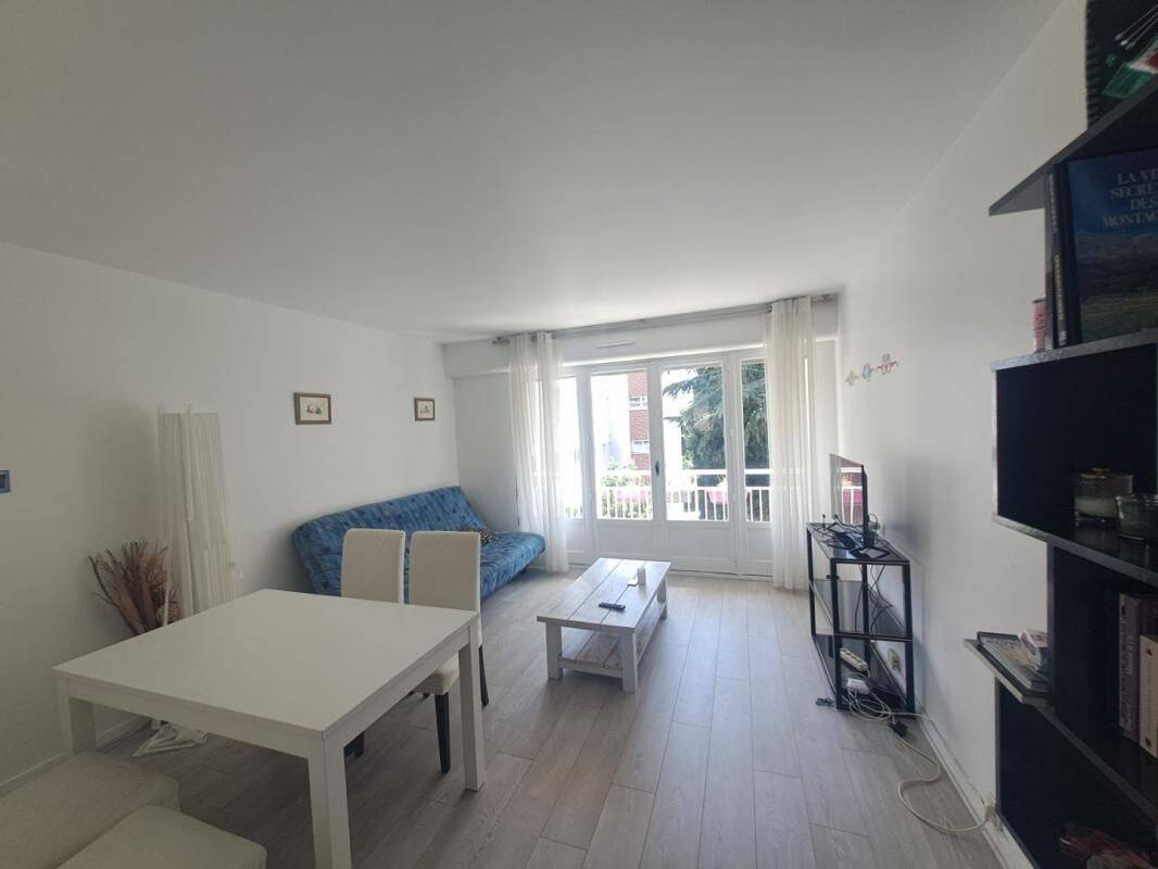 Appartement 3 pièces 63 m² · à L'Haÿ-les-Roses · 63 m² · 1 209 €
