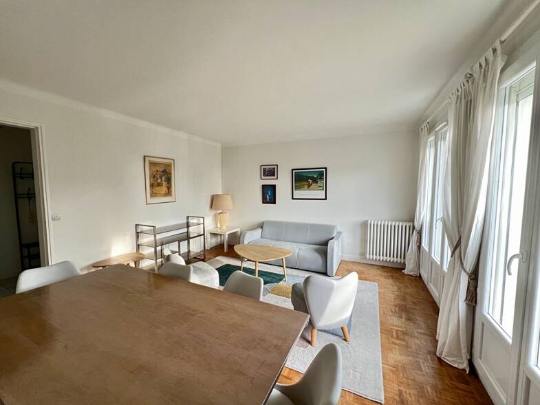 Appartement à louer 1 190 € 3 pièces 2 chambres 69 m² Étage 2/4 Nantes 44300