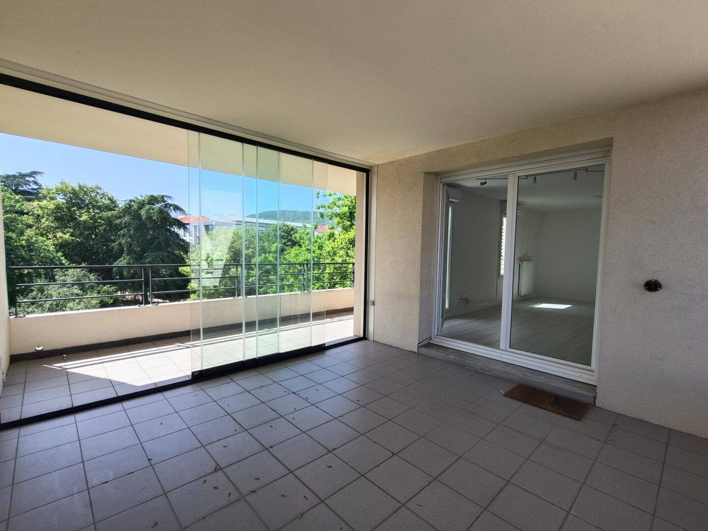 Appartement 4 pièces 75 m² · à Clermont-Ferrand · 74,9 m² · 267 750 €