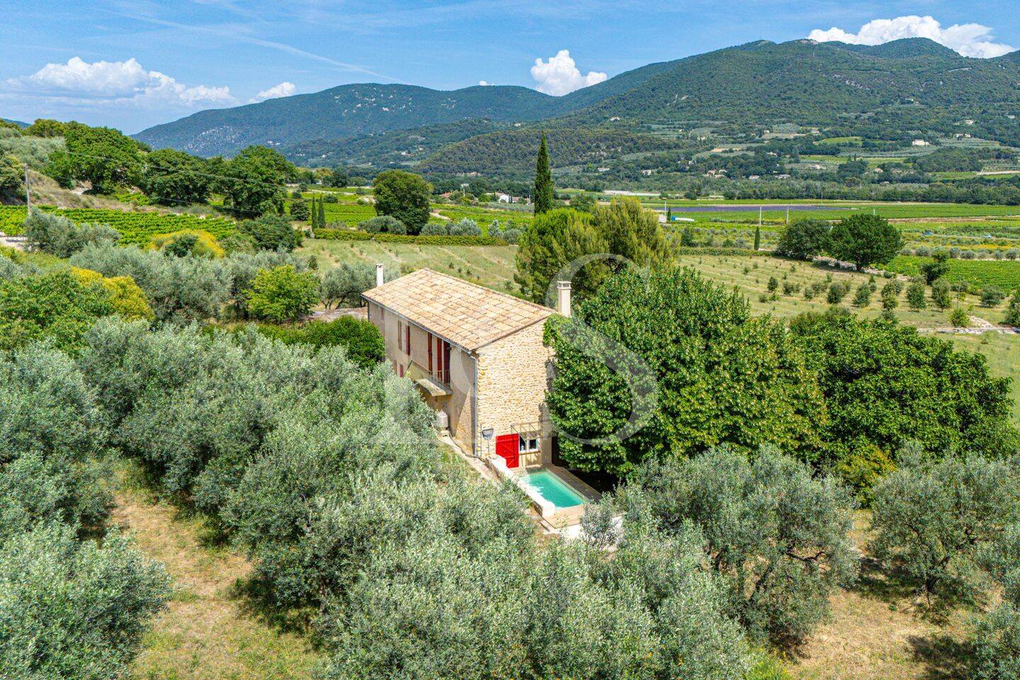 Maison 8 pièces 204 m² · à Nyons · 203,8 m² · 850 000 €