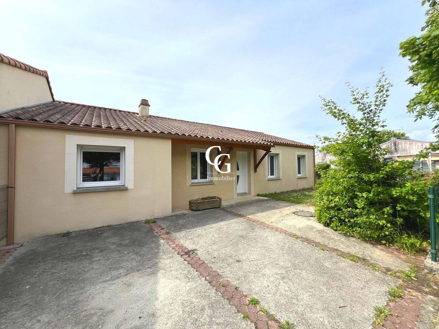 Maison 5 pièces 104 m² · à Saint-Philbert-de-Bouaine · 103,7 m² · 249 900 €