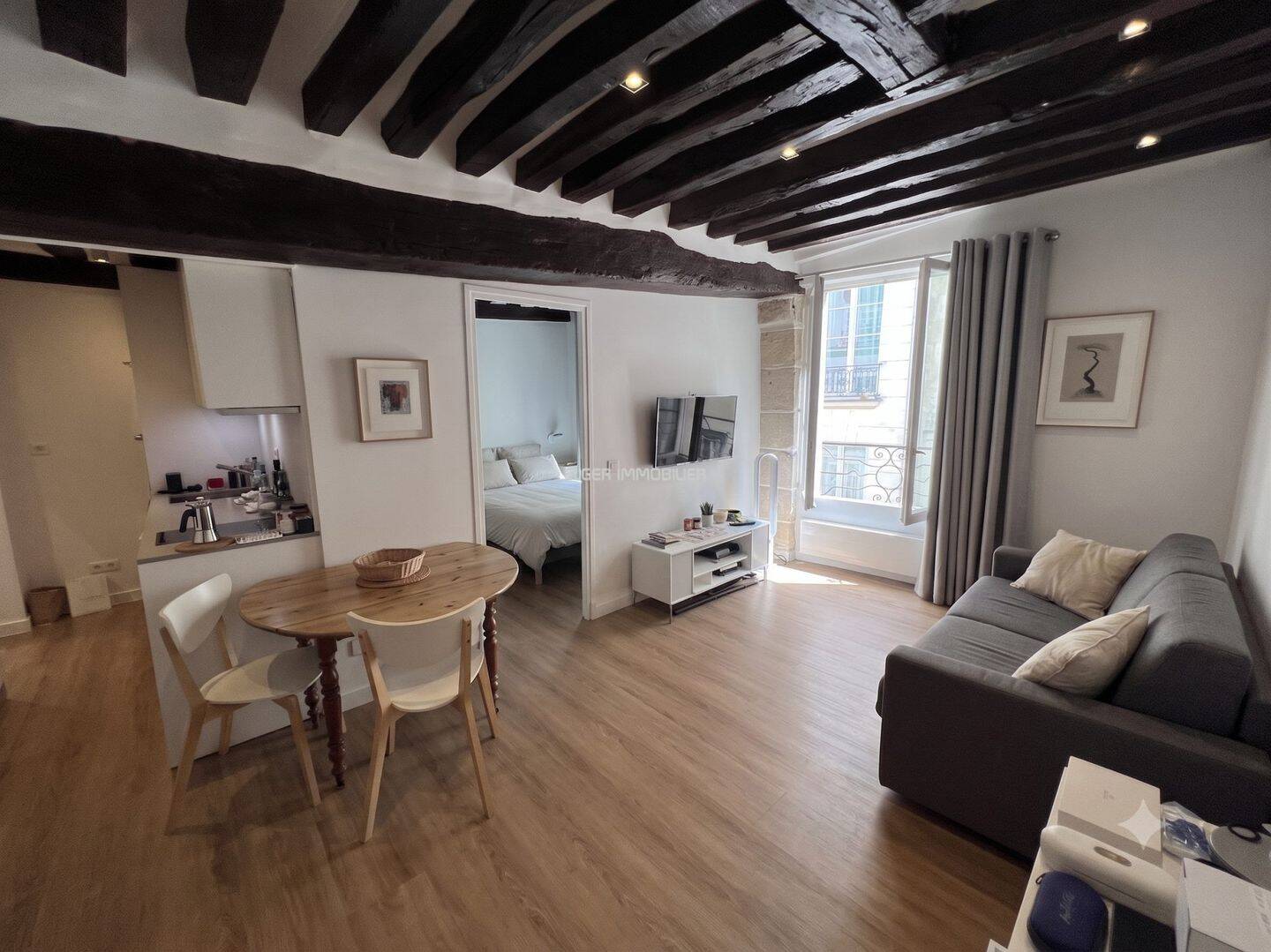 Appartement 2 pièces 30 m² · à Paris 6ème Arrondissement · 29,9 m² · 1 433 €/mois