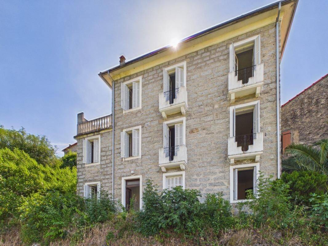 Maison 6 pièces 143 m² · à Santa-Maria-Siché · 143 m² · 199 000 €