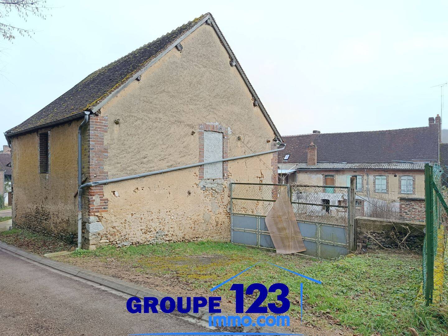 Maison 5 pièces 155 m² · à La Ferté-Loupière · 155 m² · 29 900 €