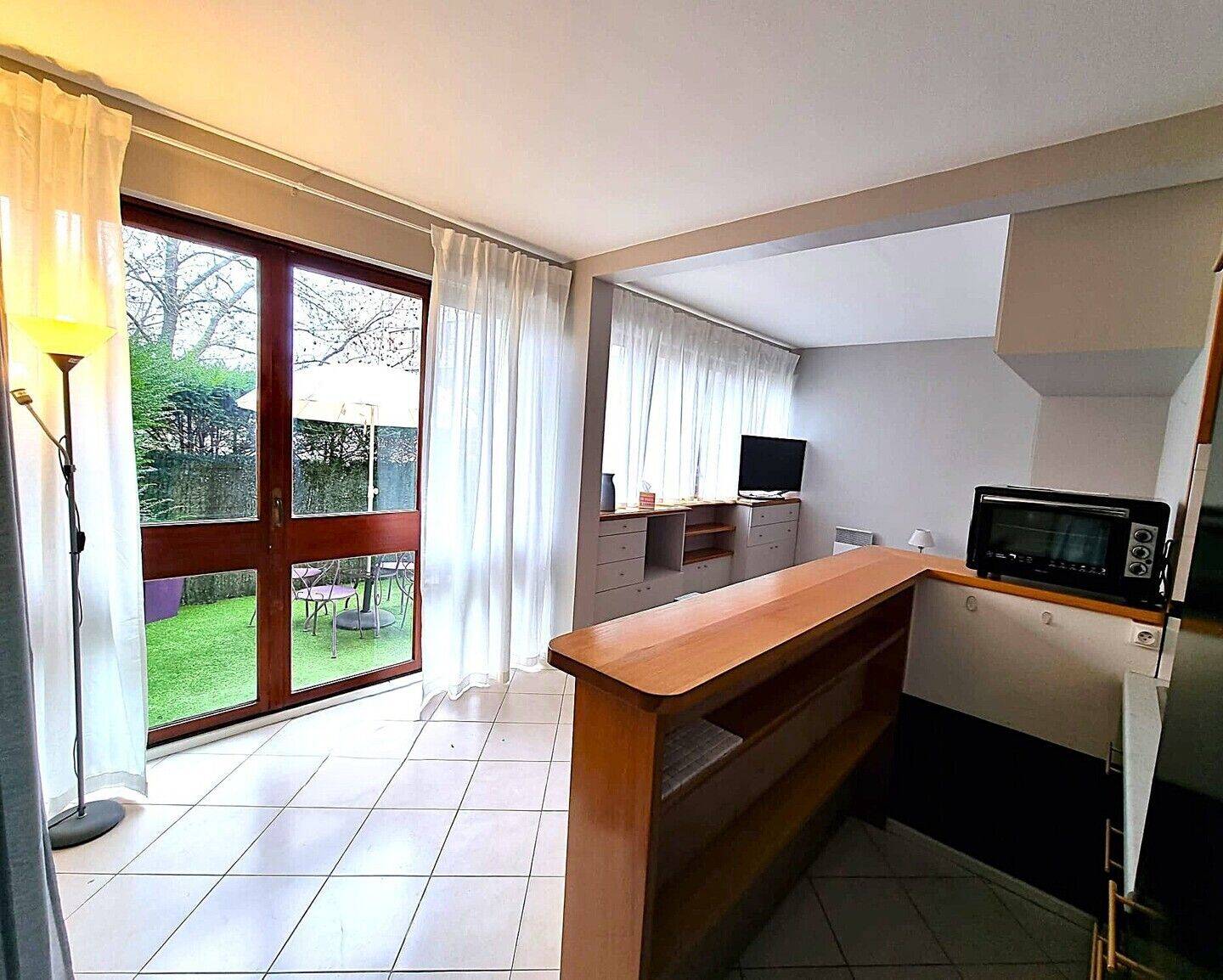 Appartement 1 pièce 25 m² · à La Celle-Saint-Cloud · 25 m² · 144 000 €