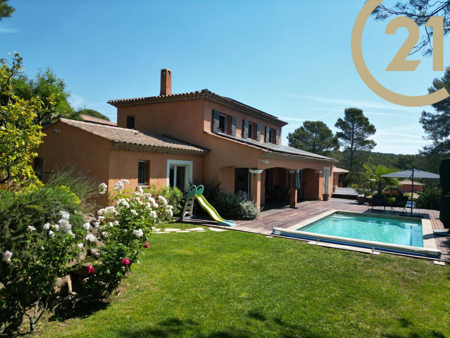 Maison 6 pièces 210 m² · à Fréjus · 210,4 m² · 1 510 000 €