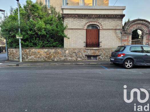 Maison à vendre 190 000 € 2 pièces 1 chambre 42 m² 90 m² de terrain Blanches-Pierrats-Tonkin Houilles 78800