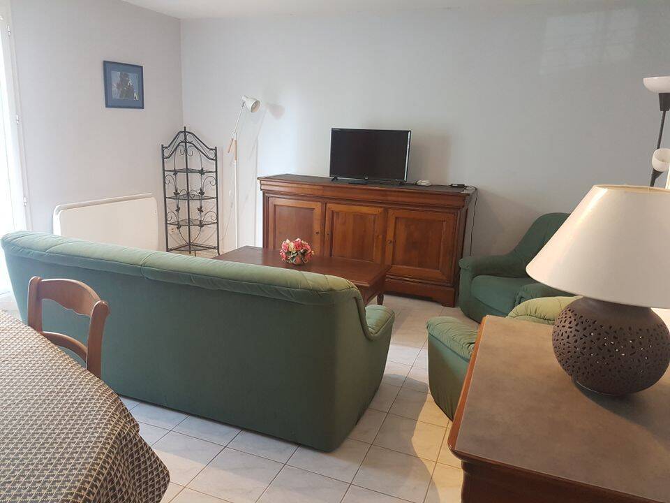 Appartement 3 pièces 65 m² · à Orléans · 65 m² · 875 €