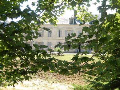 Château à vendre 1 365 000 € 20 pièces 12 chambres 710 m² 60 000 m² de terrain Joigny 89300
