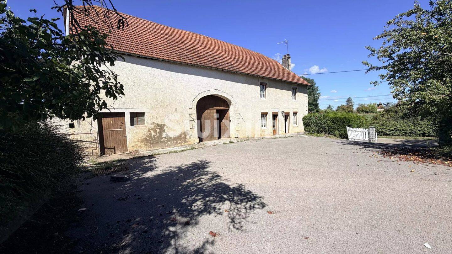 Maison 5 pièces 168 m² · à Mutigney · 168 m² · 140 000 €