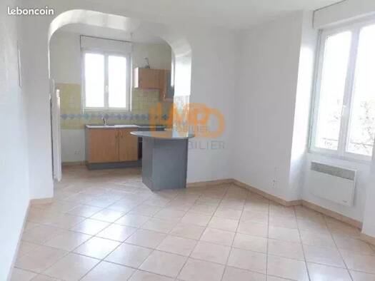 Appartement à louer 395 € 3 pièces 2 chambres 40,5 m² Étage 1/1 Decazeville 12300