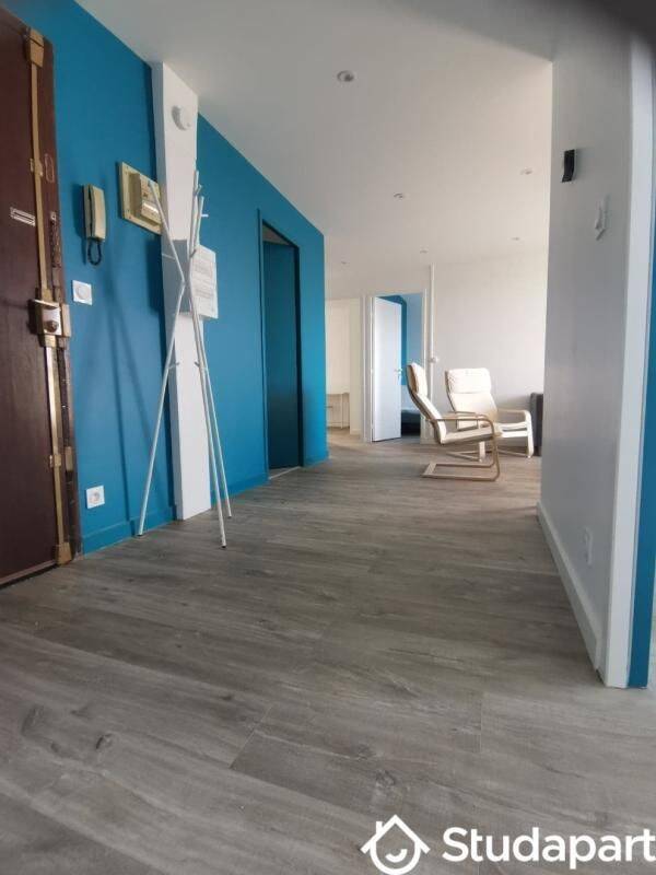 1 pièce 10 m² · à Fontaine · 10 m² · 395 €