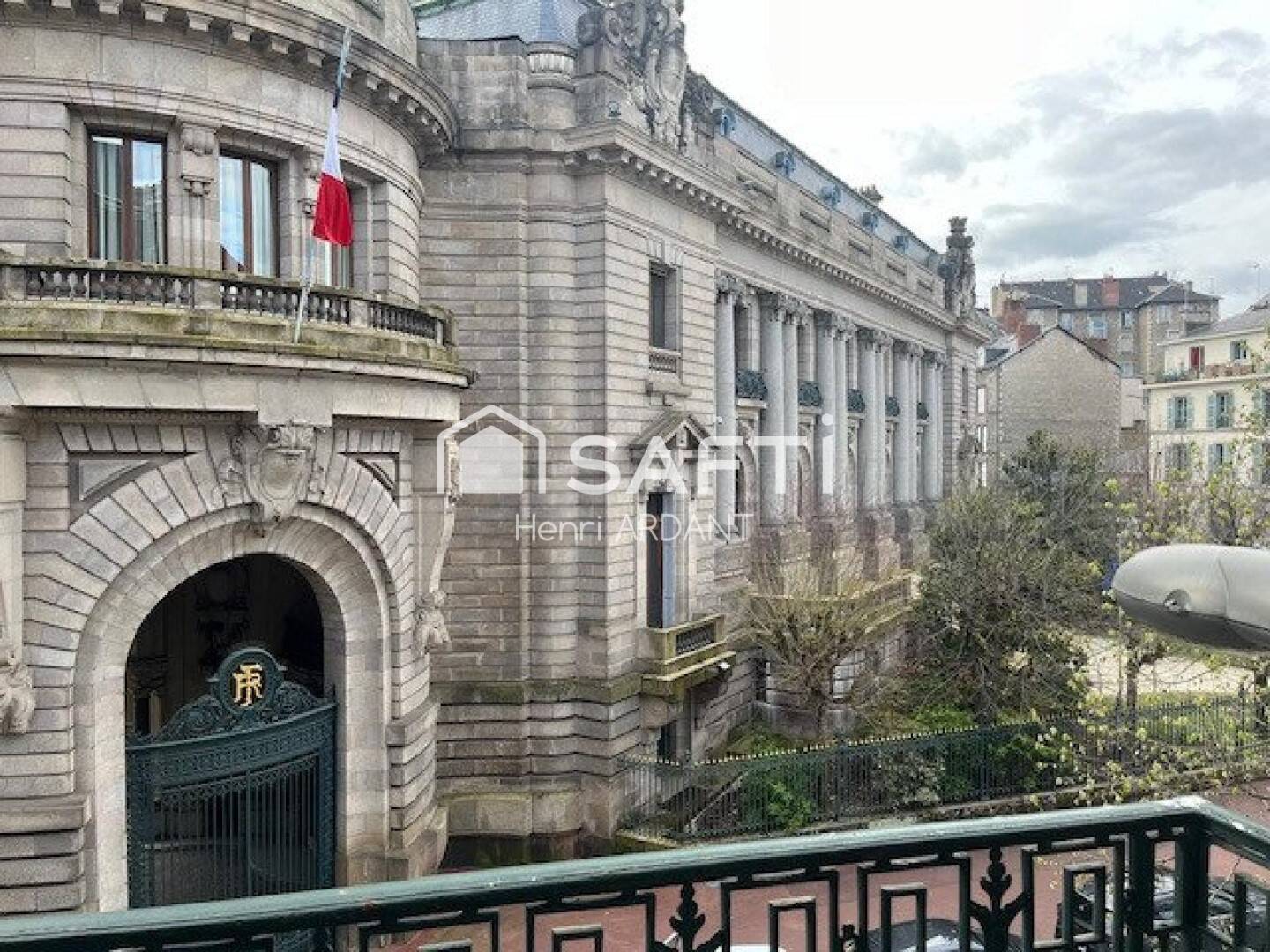 Appartement 6 pièces 180 m² · à Limoges · 180 m² · 347 900 €