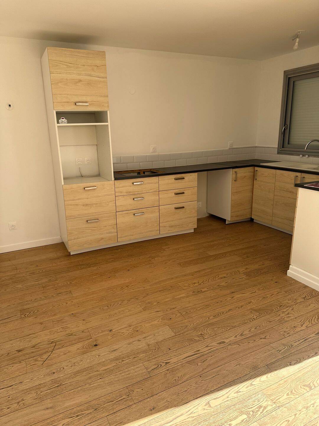 Appartement 2 pièces 60 m² · à Saint-Priest · 59,6 m² · 927 €