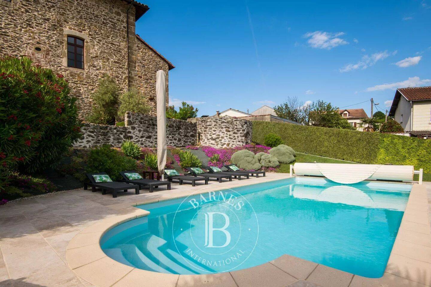 Maison 11 pièces 350 m² · à Figeac · 350 m² · 599 000 €