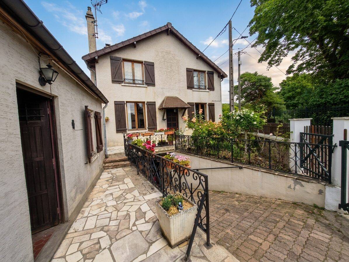 Maison 4 pièces 108 m² · à Montigny-lès-Cormeilles · 107,8 m² · 315 000 €