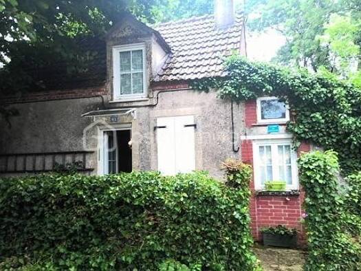 Maison à vendre 54 500 € 2 pièces 1 chambre 47 m² Charenton-du-Cher 18210