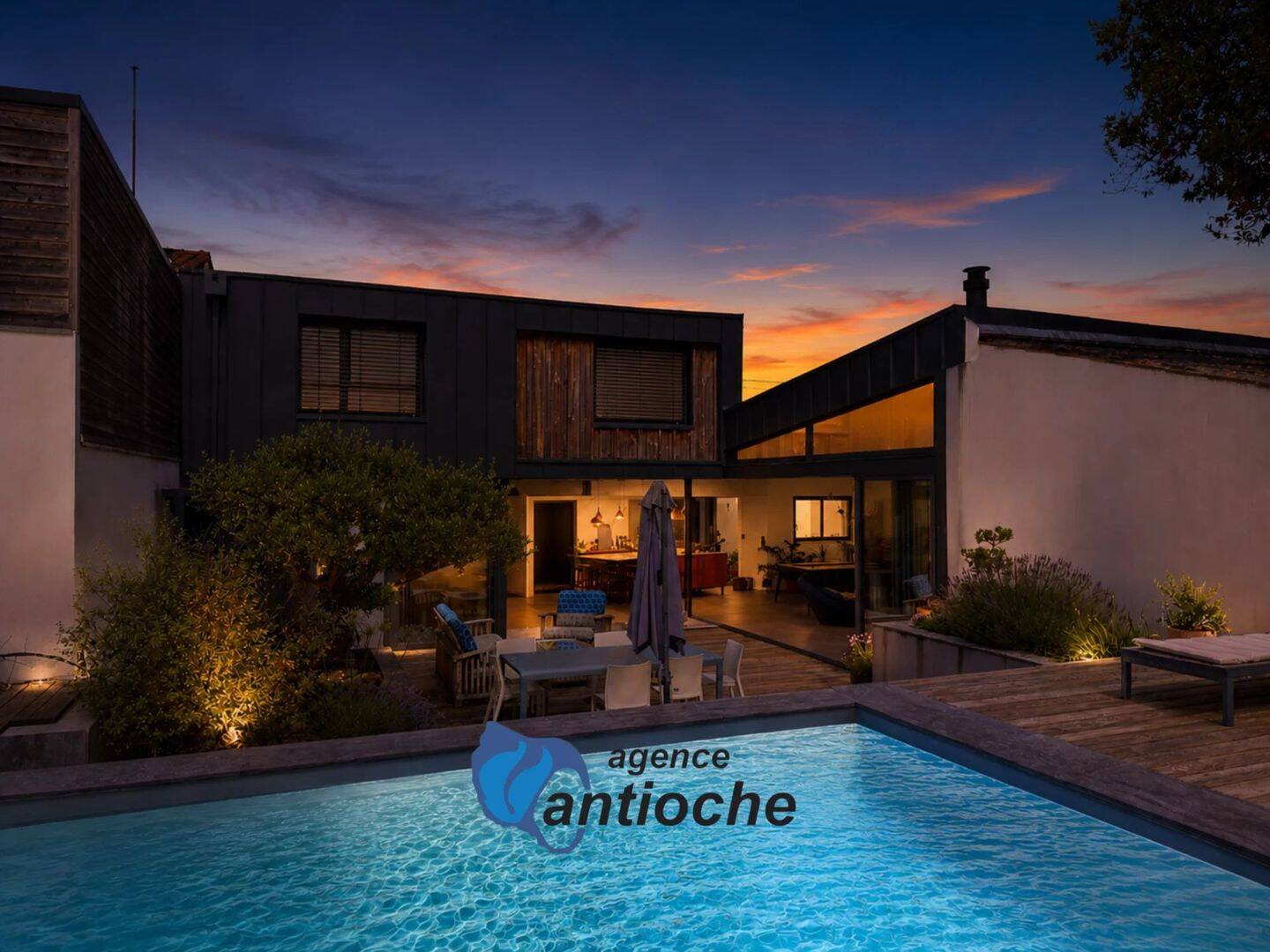 Maison 6 pièces 236 m² · à La Rochelle · 236 m² · 1 872 000 €