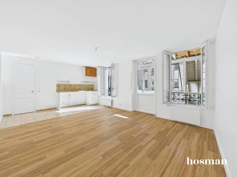 Appartement à vendre 180 000 € 1 pièce 29 m² Sous le toit, Étage 1/1 Ourcq-Hoche Pantin 93500
