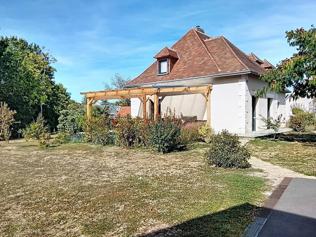 Maison 6 pièces 150 m² · à Tournon-Saint-Martin · 150 m² · 315 000 €
