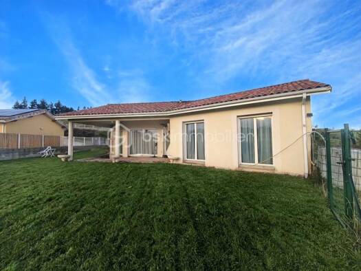 Maison de plain-pied à vendre 239 000 € 6 pièces 3 chambres 116 m² 1 124 m² de terrain Nollieux 42260