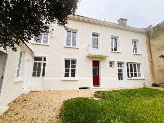 Maison à vendre 460 000 € 6 pièces 4 chambres 170 m² 260 m² de terrain Trois Quartiers-Centre Ville Poitiers 86000