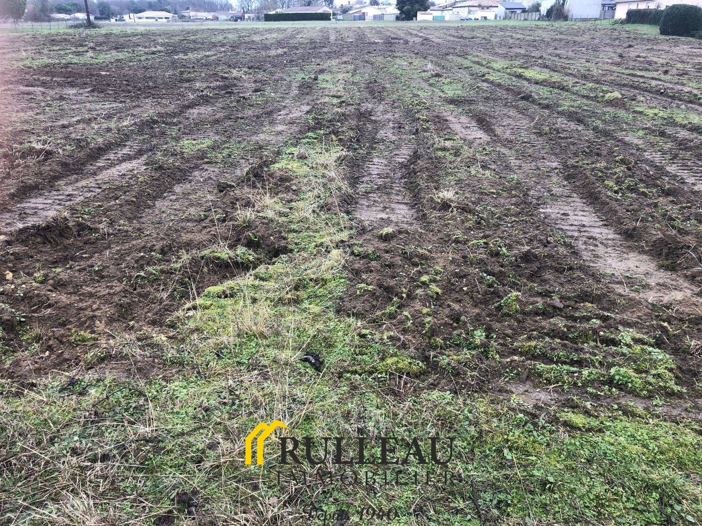 Terrain de 795 m² à Saint-André-de-Cubzac - photo 2