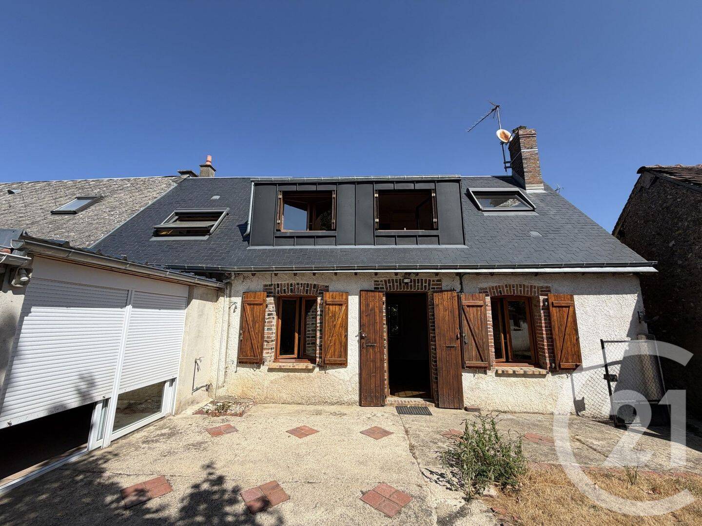 Maison 4 pièces 99 m² · à Saint-Denis-Lanneray · 99,4 m² · 129 000 €