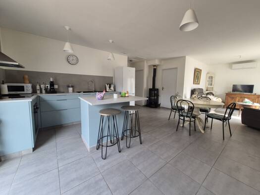 Maison à vendre 335 000 € 3 pièces 2 chambres 70 m² 400 m² de terrain Maillane 13910