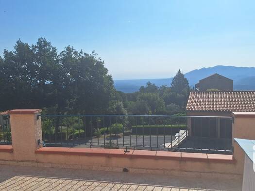 Maison à vendre 258 000 € 5 pièces 3 chambres 100 m² 492 m² de terrain Montbolo 66110